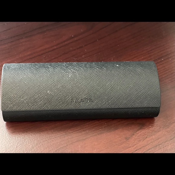 Prada Frames - Picture 3 of 3